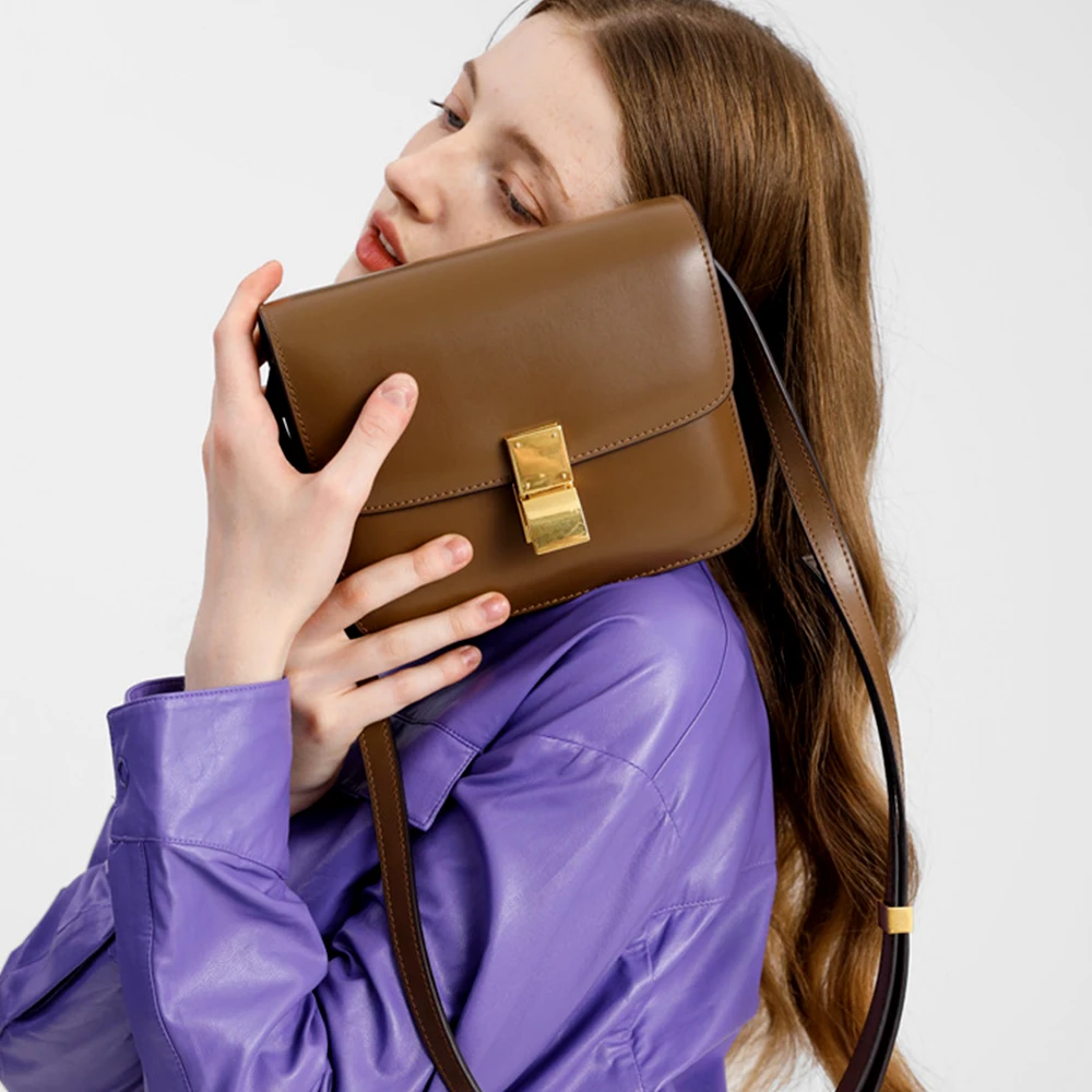 

Роскошные дизайнерские сумки, маленькая квадратная сумочка из воловьей кожи с накладным слоем, с ручным узором, удобный мессенджер на одно ...