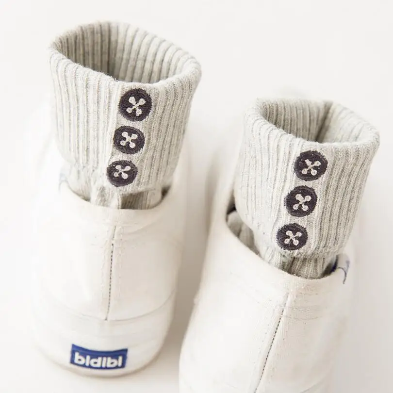 Winter Cotton Ankle Socks for Women Turned Cuff 5 Pairs/Lot White Embroidery Crew Socks