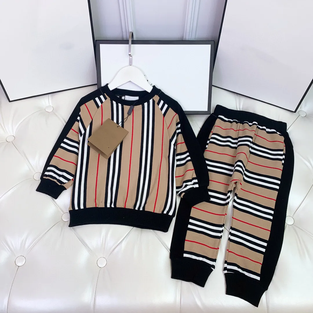 

Топ в полоску и брюки в полоску для мальчиков и девочек, комплект из двух предметов, весна-осень 2021