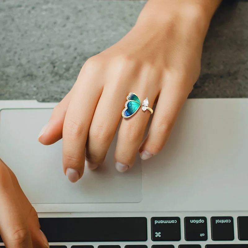 

Fashion Butterfly Alloy Stud Earrings Classic Lady Earrings Jewelry Accessories for Women Gift Aretes De Mujer Modernos 2020