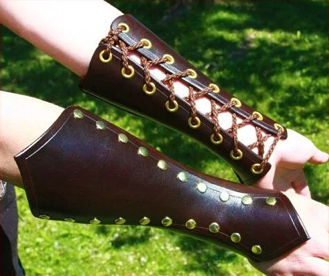 Для взрослых в средневековом стиле боевой воин Larp Рыцарь на запястье кожаная