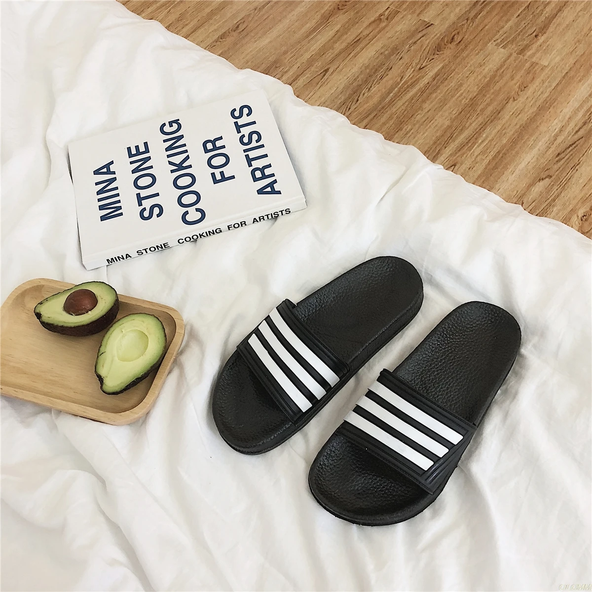 Шлепанцы мужские Нескользящие повседневные сандалии на мягкой подошве для