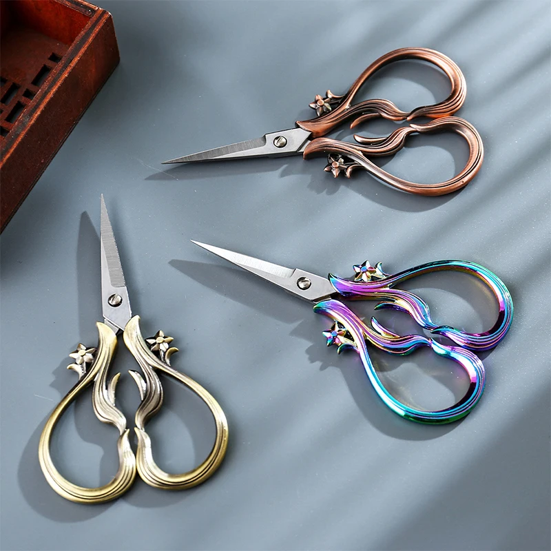 

Antique Scissors Durable Sharp Suitable Tailors Cutting Fabric Sewing Cross