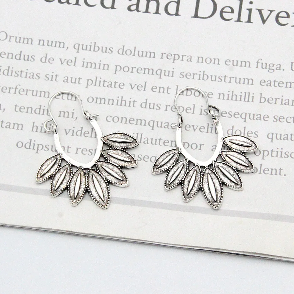 

Hot new style earrings fashion retro beach shell earrings ethnic style leaf earrings female earrings