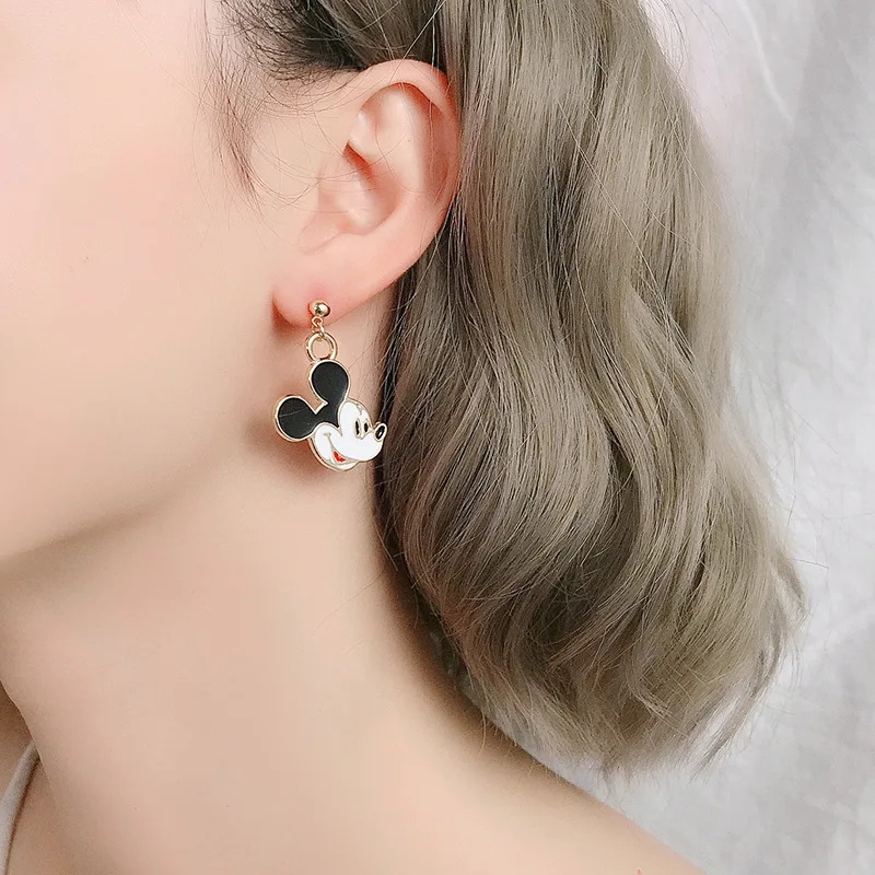 Ассиметричные зажимы для ушей с Микки-Маусом |