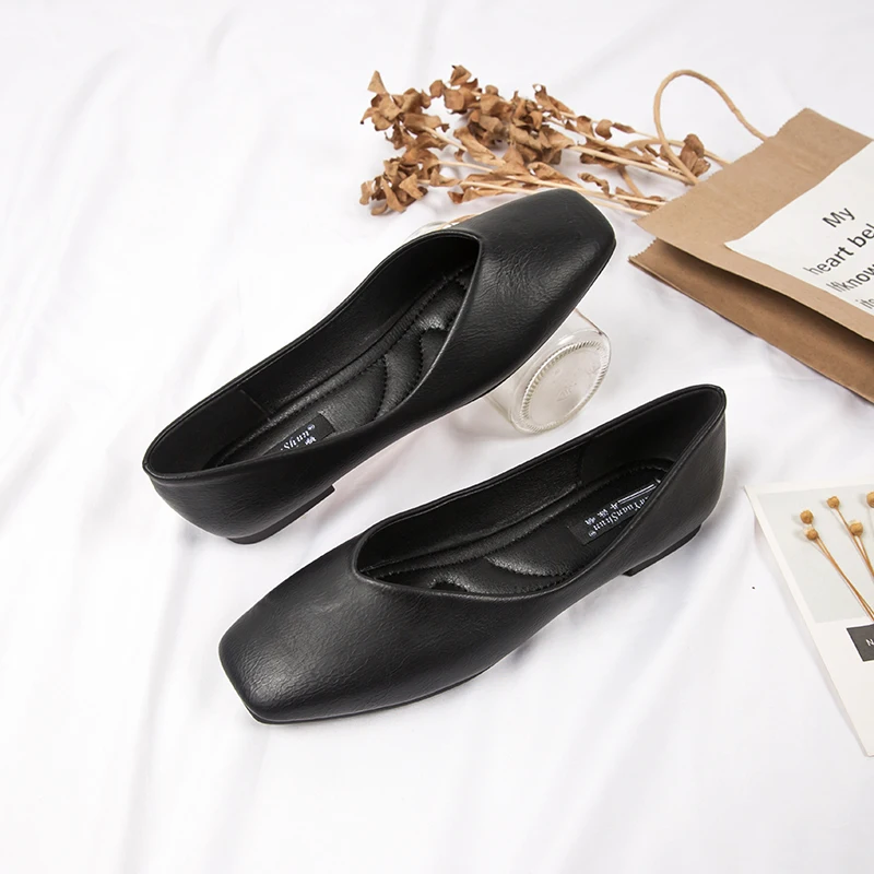 

Square Head Soft Bottom Shoes with Low-heeled Fashion classic Small Fresh Shallow Mouth Elegant large size women's shoes 1-3CM