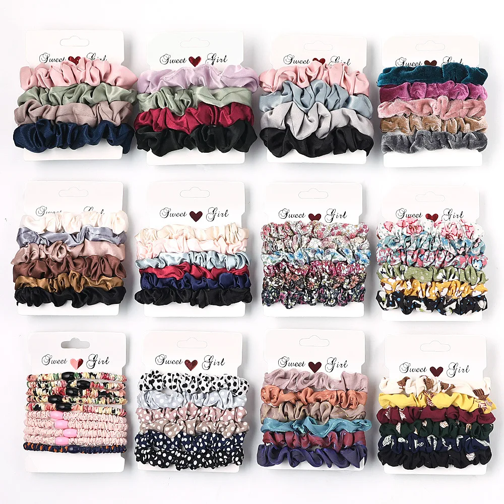 

Trendy Printed Fabric Elastic Scrunchie Set For Women Girls Hair Band Set Hair Ties Ponytail Holder Hair Accessories