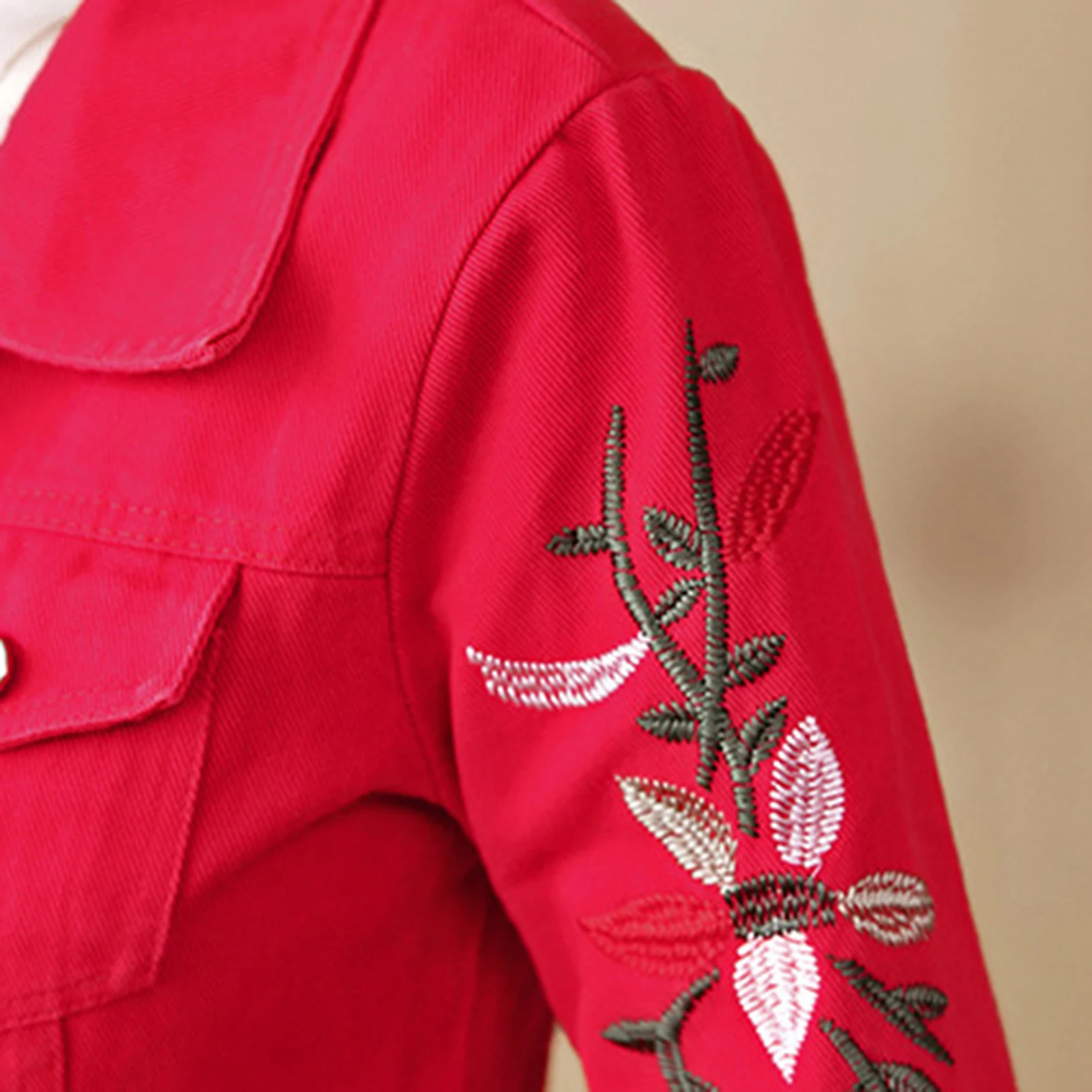 

Women Thin Long Sleeve Embroidered Flowers Slim Short Buttons Denim Jacket Coat