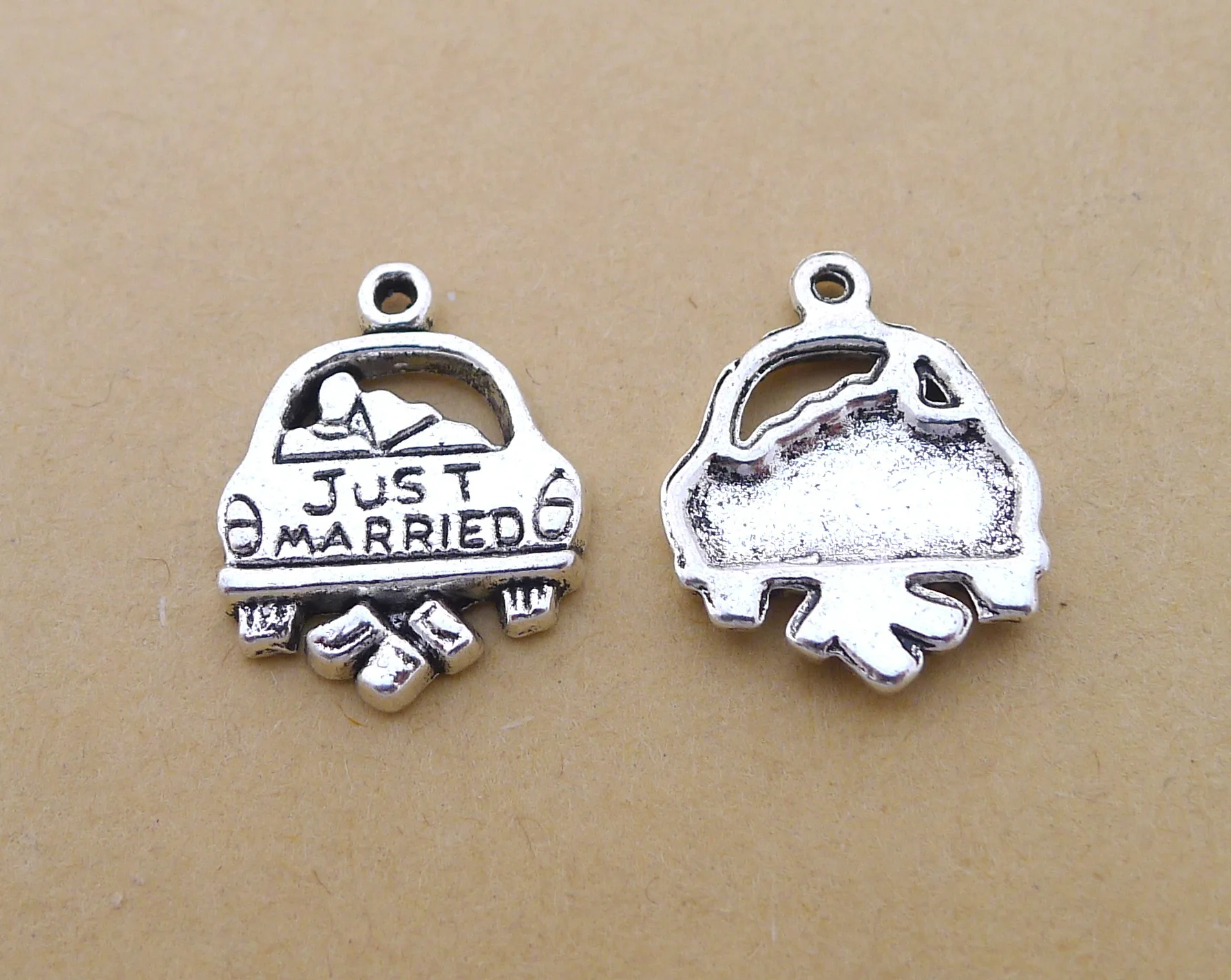

Charm for making jewelry 10pcs 16x20mm antique silver color Wedding car charms