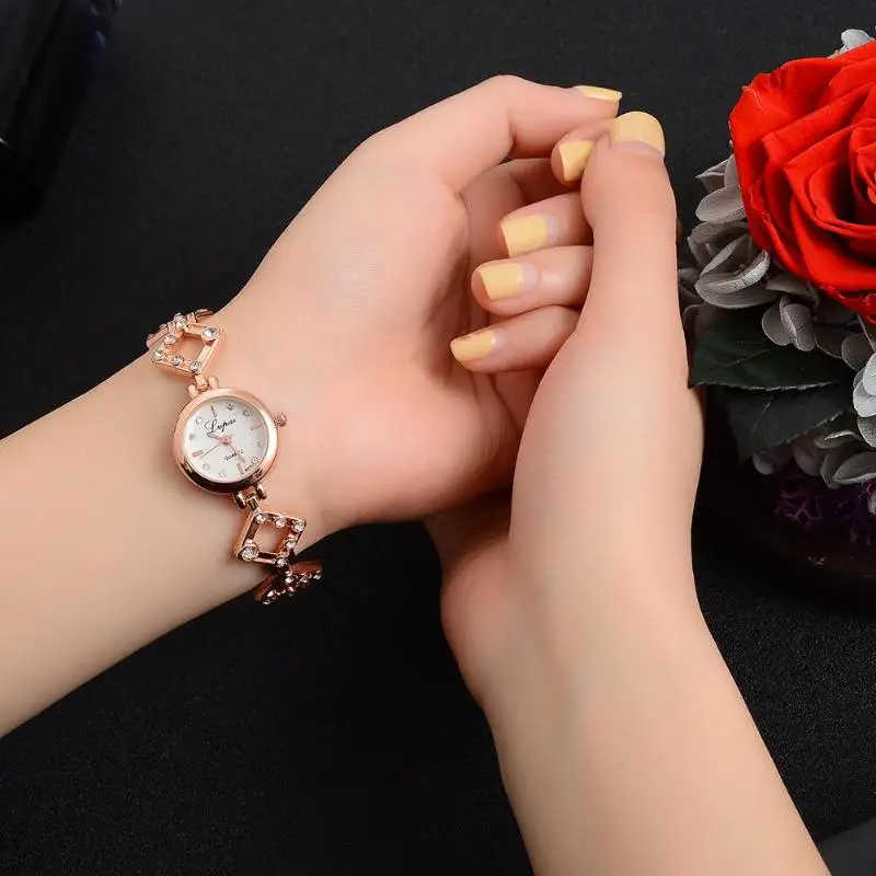 Женские кварцевые наручные часы стразы из нержавеющей стали с маленьким золотым