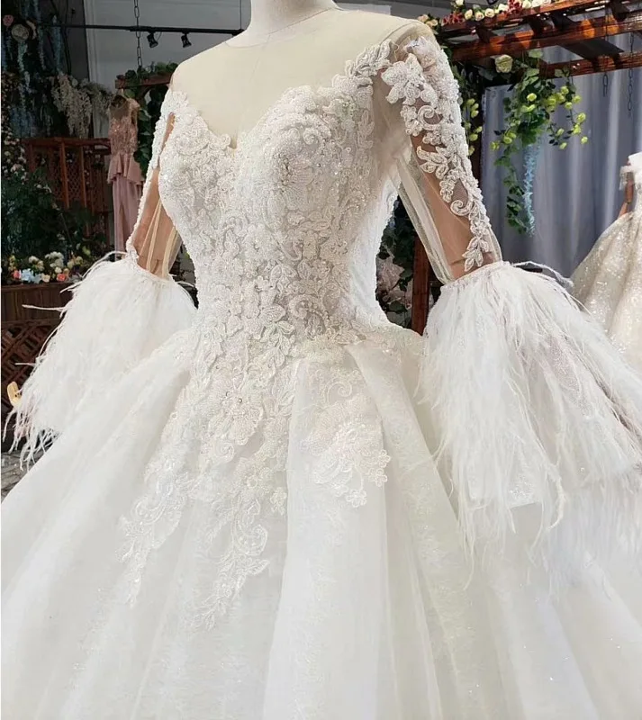 Милое Свадебное платье с длинными рукавами и перьями 2020 бальное размера плюс