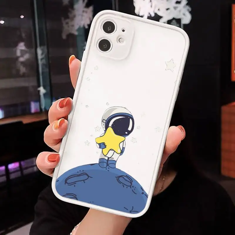 

Cute Cartoon Astronaut Planet Star Phone Case Matte Transparent for iPhone 7 8 11 12 s mini pro X XS XR MAX Plus cover funda