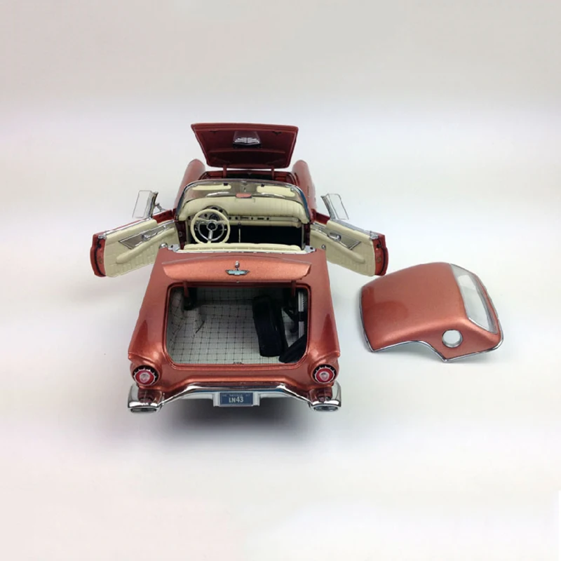 Модель автомобиля Ford Thunderbird литая модель из сплава статический дисплей для