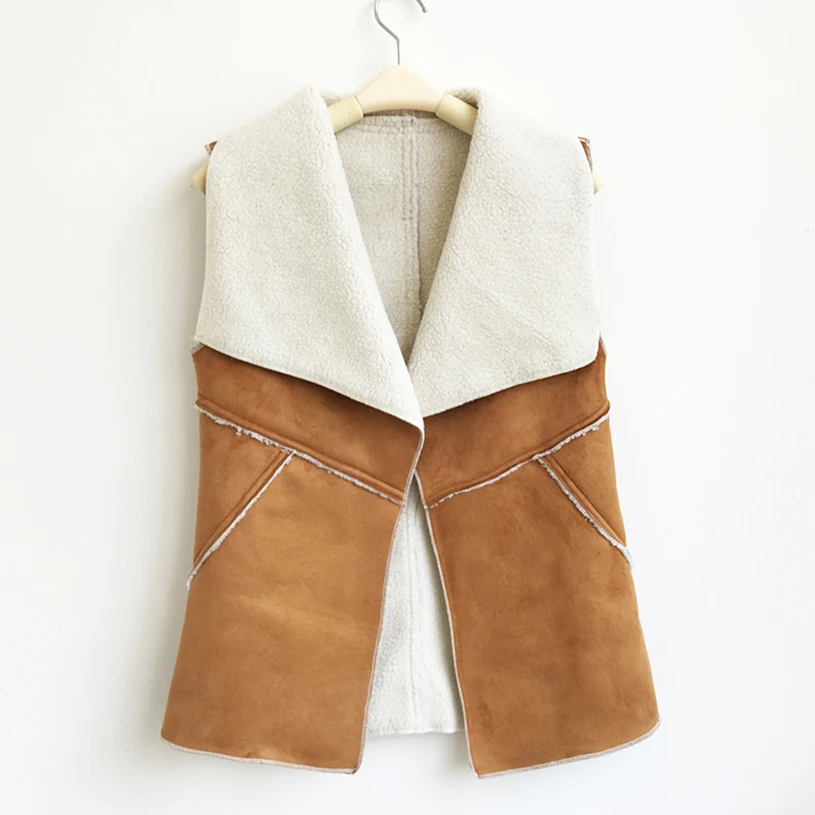 Зимний женский замшевый жилет теплый флисовый с отложным воротником куртки