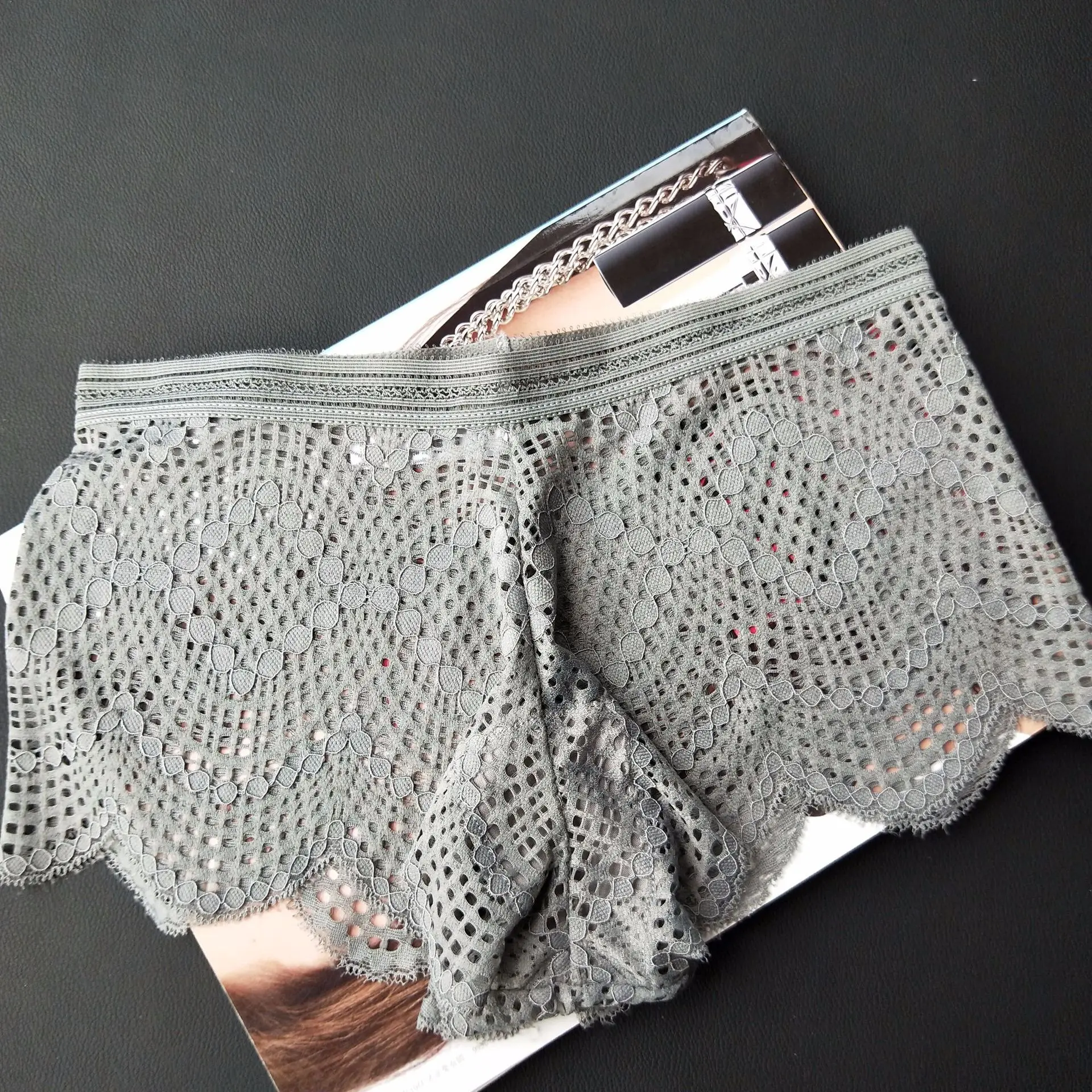 Сексуальные кружевные трусики со средней посадкой открытые для женщин пикантное