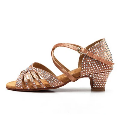 Детская обувь для латинских танцев с украшением девочек 4 5 см средний каблук