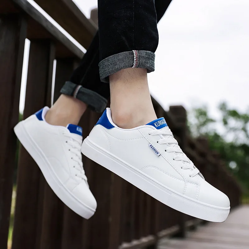 Высококачественная Мужская Повседневная обувь; модные спортивные туфли на плоской подошве со шнуровкой; сезон весна-осень; мужские кроссовки для бега из искусственной кожи; 8614
