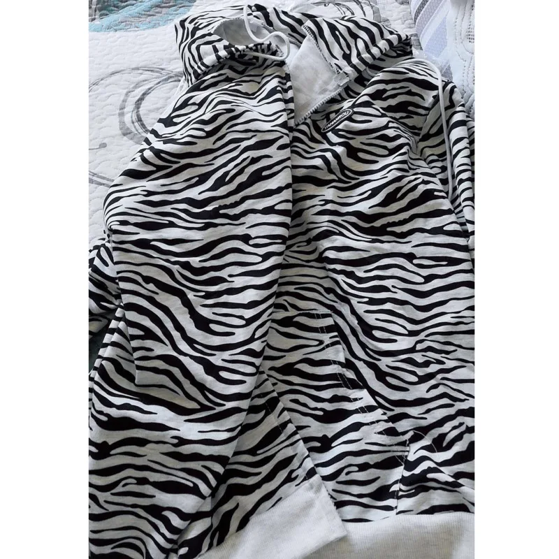 Полосатая толстовка с капюшоном в полоску принтом зебры Повседневная Толстовка