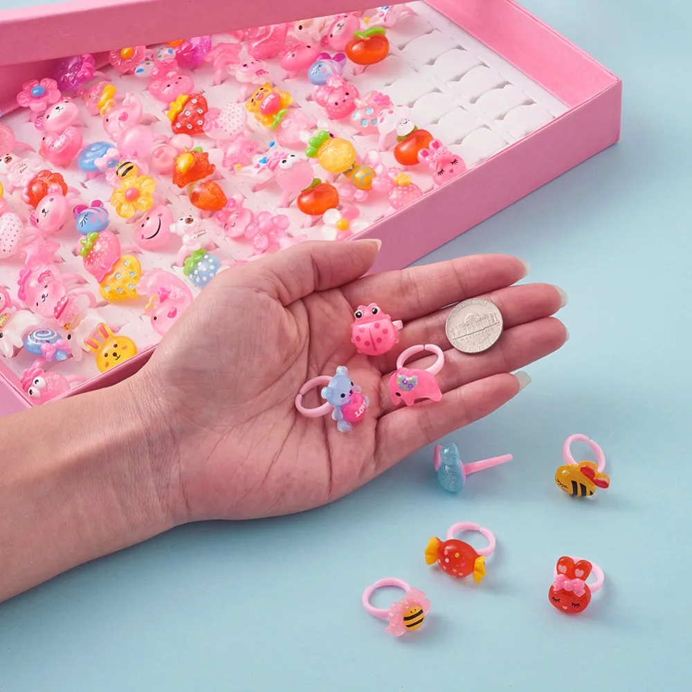 Симпатичные кольца для девочек 1 коробка ювелирные изделия детей пластмассовые