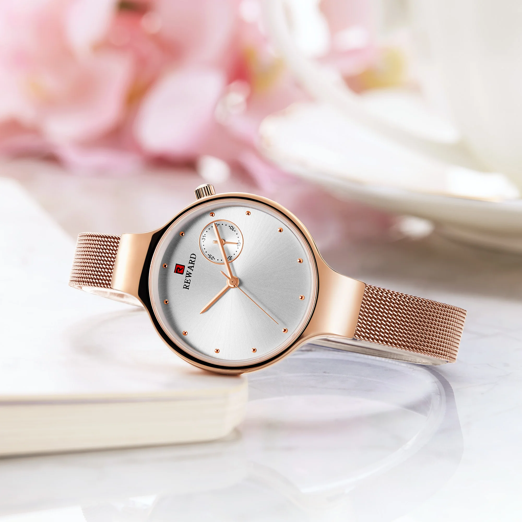 Часы наградные модные спортивные женские высококачественные роскошные