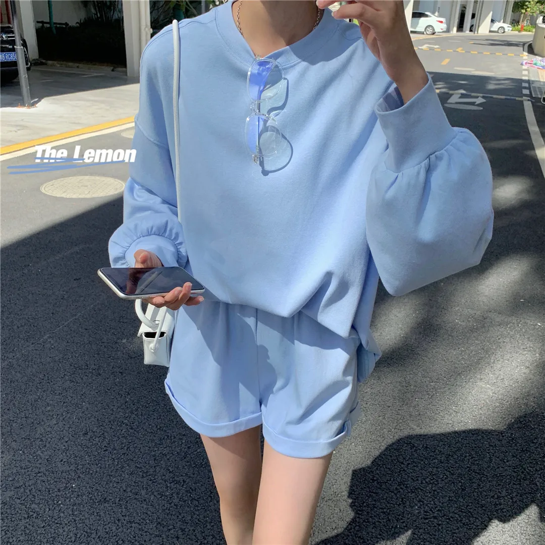 

2022 spring new Korean candy color loose long-sleeved t-shirt + casual shorts suit women