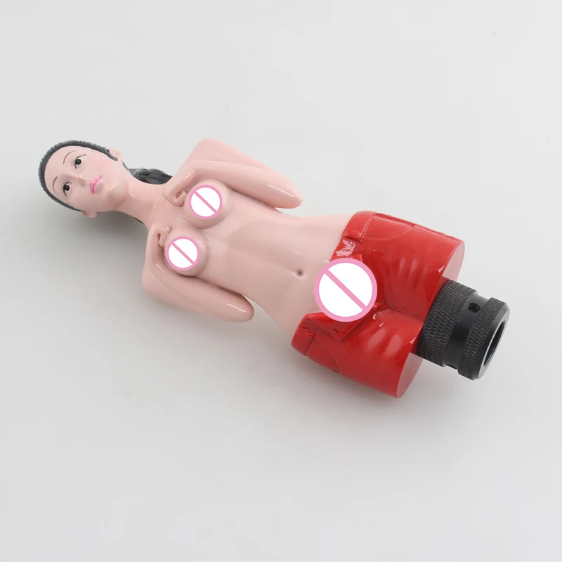 Красные джинсы полуобнаженная богиня сексуальная девушка машина ручная