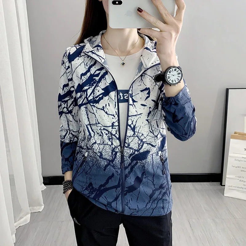 

Outdoor printed tide loose running jacket women's breathable spring and summer thin sports mountaineering skin jacket