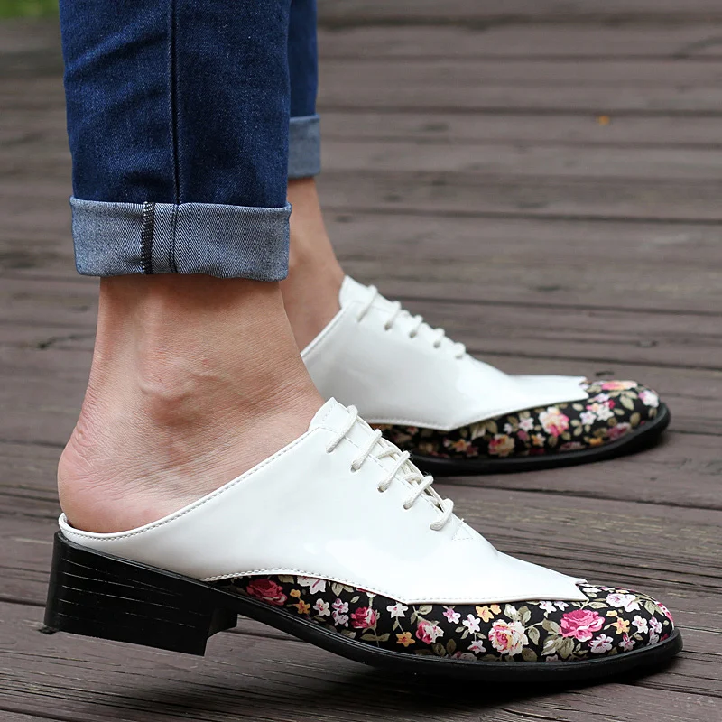 

Fashion Men Casual Shoes Patent Leather Slippers Breathable Loafer Slides Man Outdoor Pretty Mules Lightweight Half Shoes