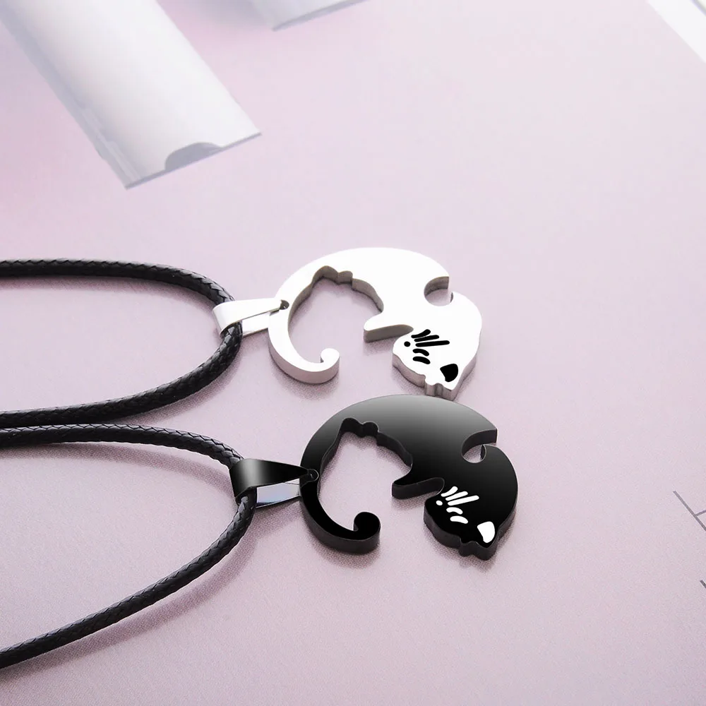 

Couple heart necklace Cute Cartoon cat Pendant NecklaceSimple personality color black animal Necklace Jewelry Gift for girl boys