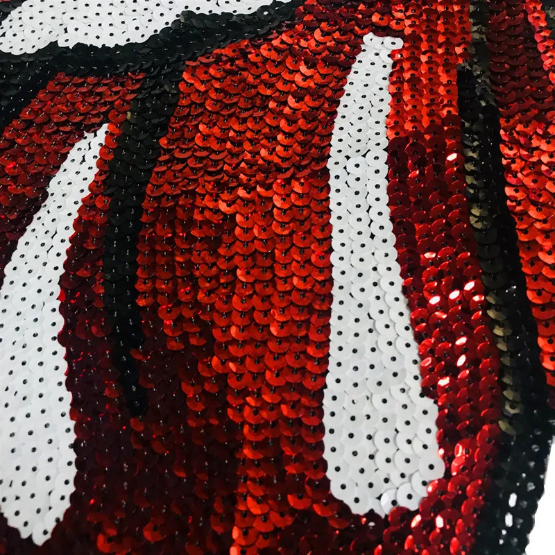 Для компьютеризированной вышивальной большой нашивка с изображением рта портом