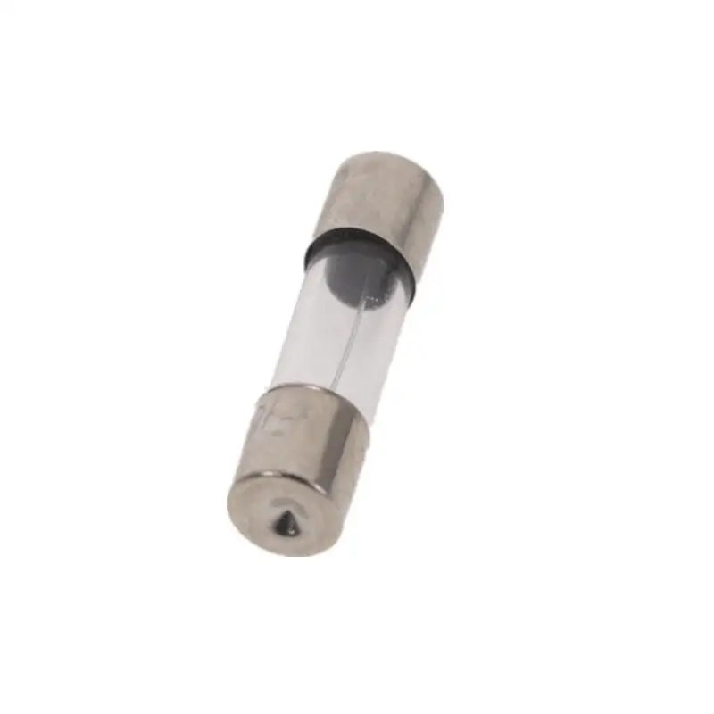 Новый красный кулисный выключатель с плавким предохранителем IEC320 C14 на входе