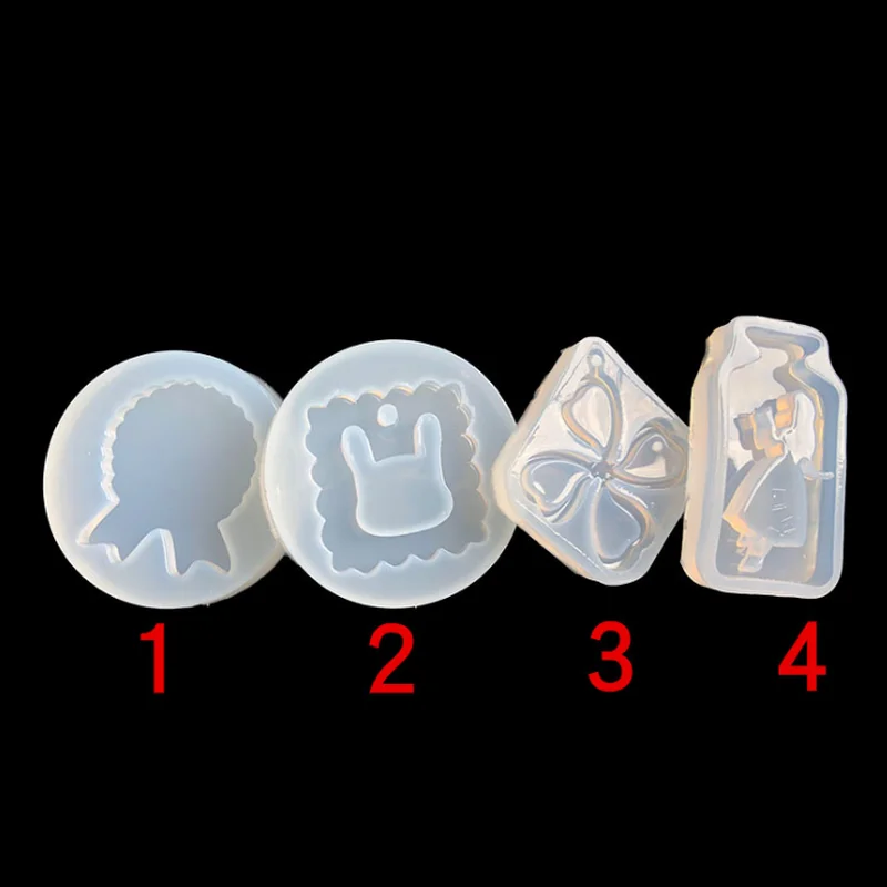

DIY Four Leaf Clover Bear Head Badge Hole Epoxy Resin Silicone Mold Jewelry Fillings Pendant Accessory Charms Handmade Mould Art