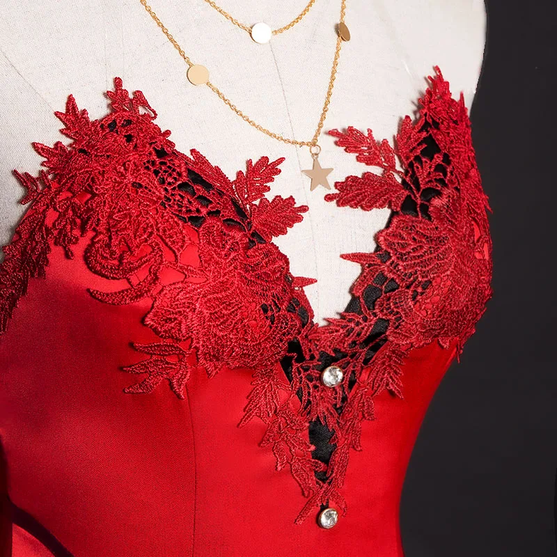 

Final Fantasy VII Aerith Gainsborough Cosplay Costume Game FF7 Aerith Red Ball Gown Dress Women Fancy Clothing Custom Made