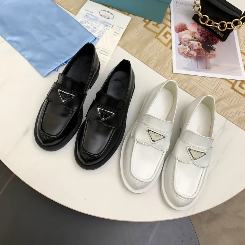 

Genuine Leather Women Platform Casual Shoes Spring Autumn Round Toe Outdoor Solod Color Female Vulcanized Shoes Slip On Shoes