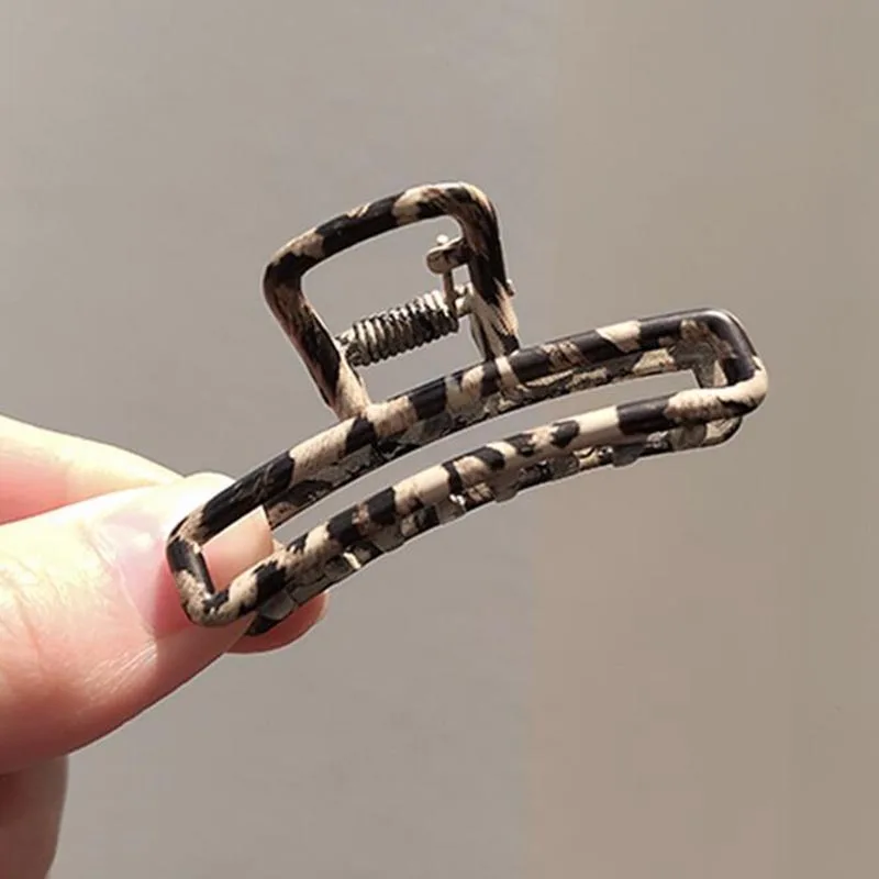 

Women Girl Hair Accessories Leopard Geometric Hair Claw Clamps Metal Hair Crab Hairgrip Hair Clip Crab Hair Accessories Headwear