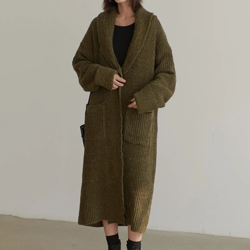 Женский вязаный свитер TWOTWINSTYLE повседневный Свободный кардиган с отложным