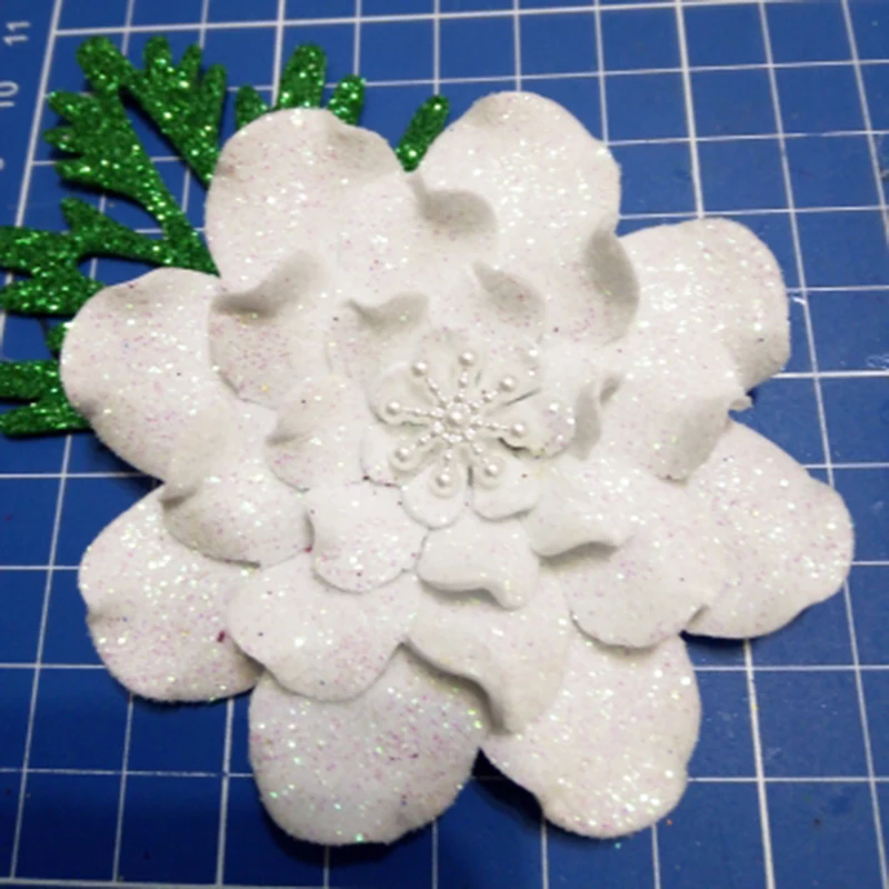 

5pcs Flower 2021 New Metal Photo Album Cutting dies Scrapbook Mold Making Greeting Card Craft DIY Art Paper cut die