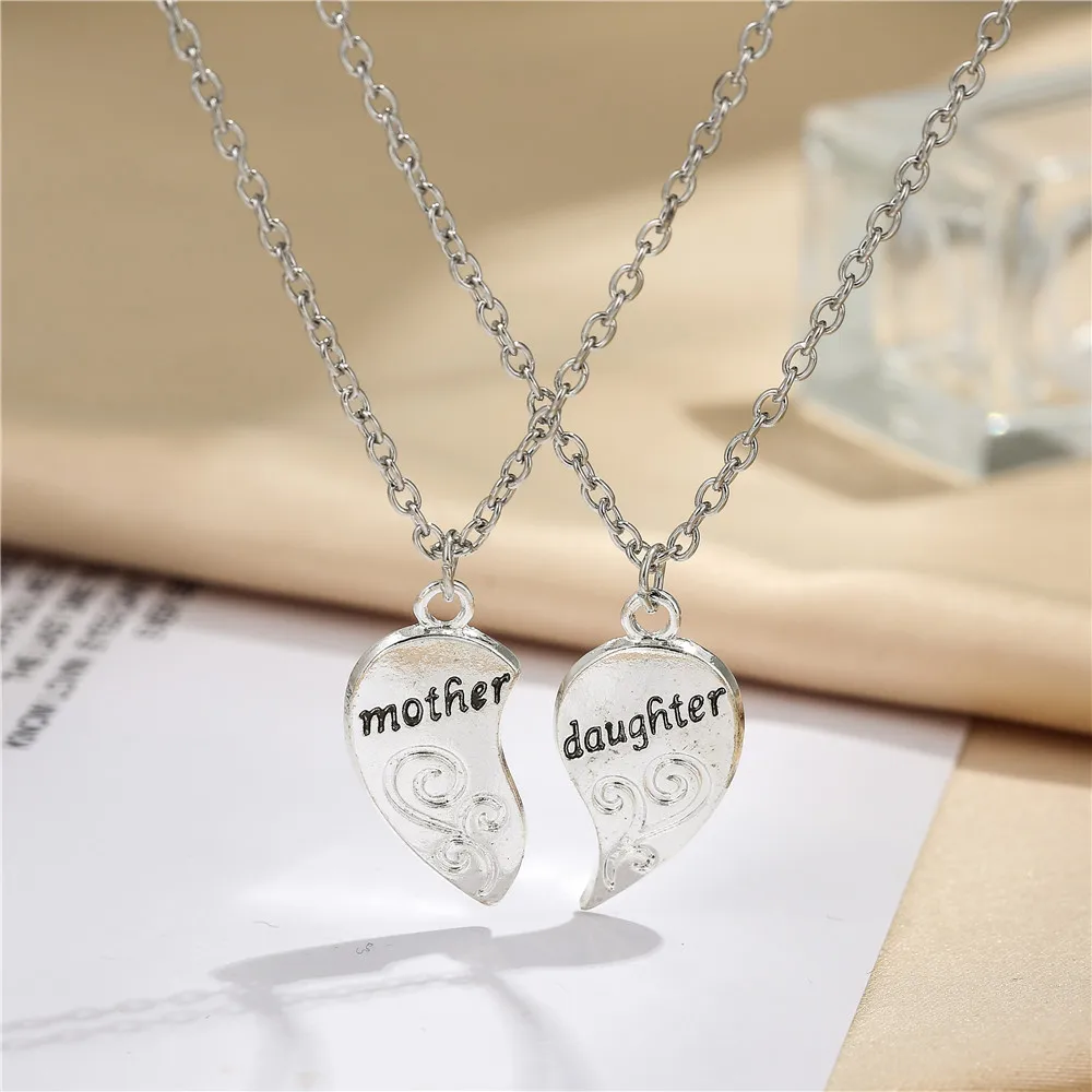 

100pcs / lot Jewelry mother daughter lettering peach heart love English two petal Necklace Fashion mother daughter Necklace