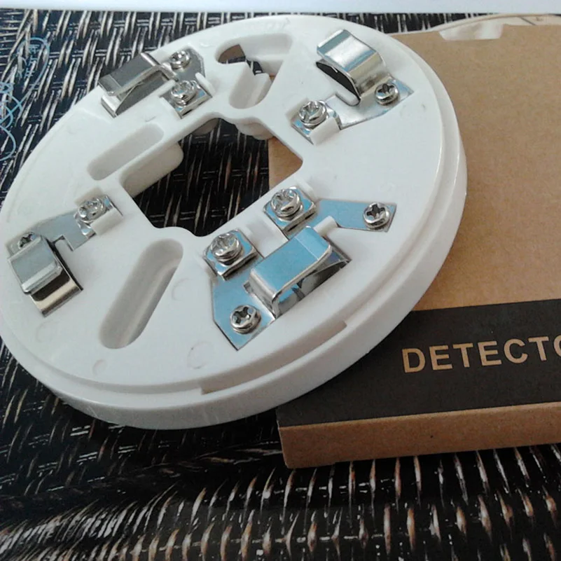 

Conventional Heat Detector 4-Wire Heat Alarm 12/24v Relay Output Fixed Temperature Sensor buzzer 24v