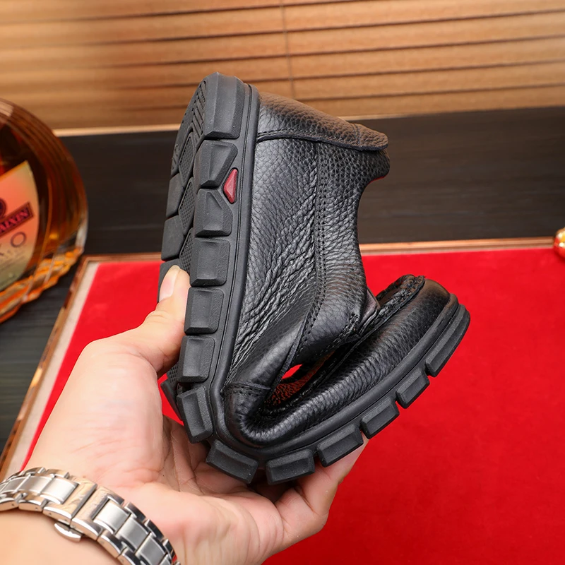 

Men Loafers Shoes genuine Leather Moccasins outdoor Casual Shoes Driving Boat Shoes Fashion Loafers Slip On Shoes For Men
