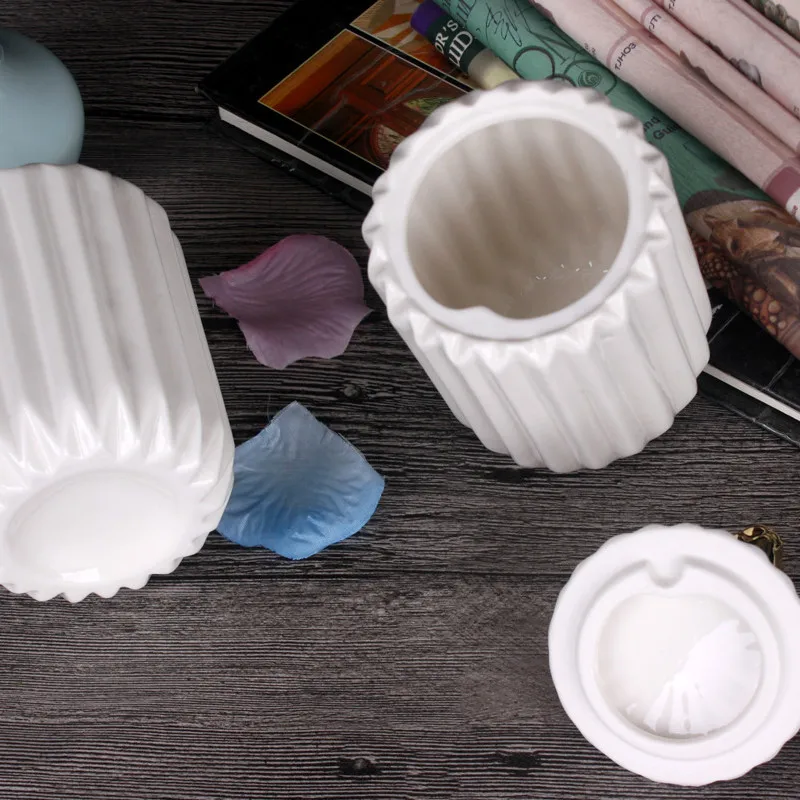 Полосатая керамическая банка для хранения в форме животного специй конфет