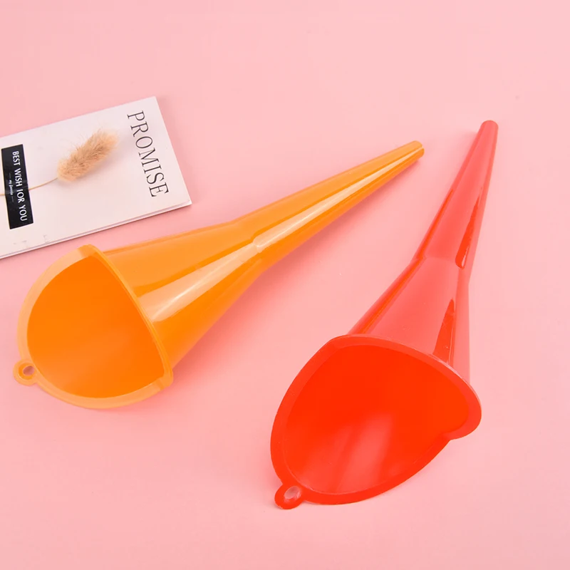 Автозаправочная Воронка с длинным горлом универсальная бензин для авто