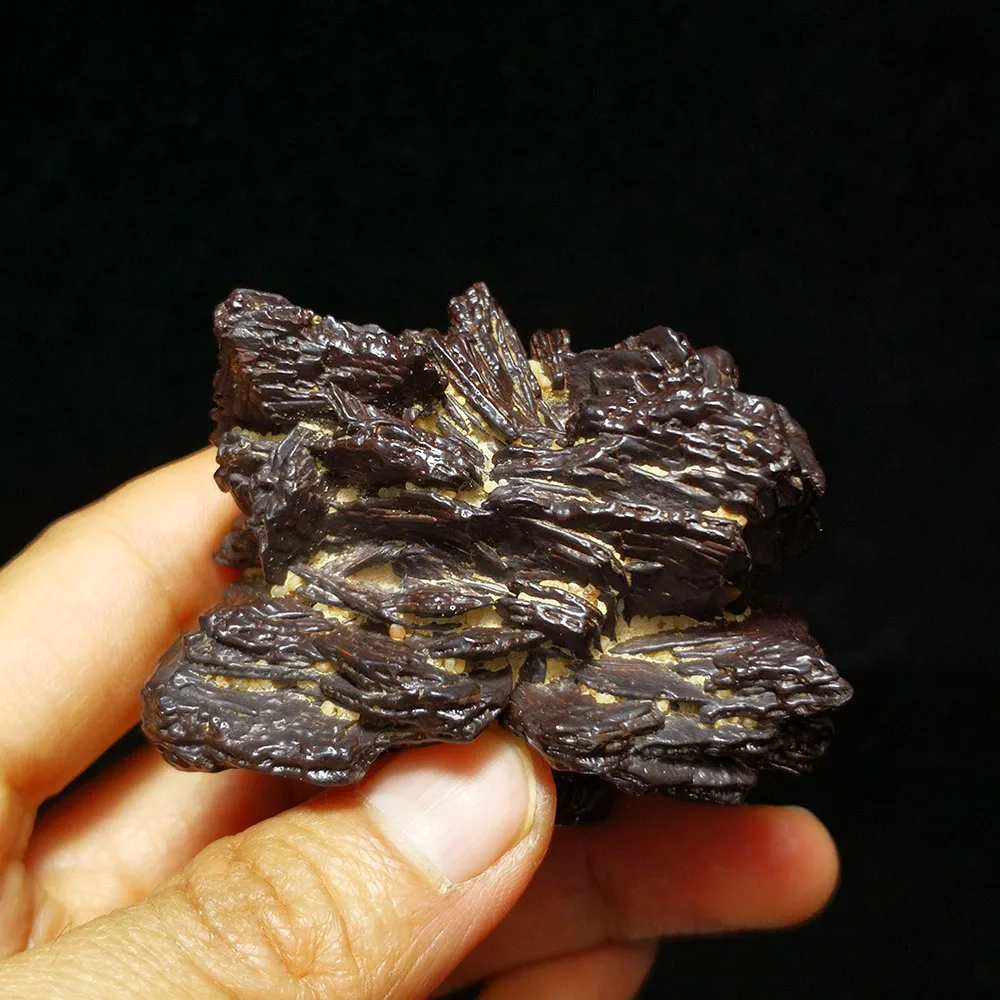 

165g A4-1 Collections of Rare Flower- Shaped Natural Limonite Stone Mineral Specimens Form Egypt Free Shipping