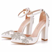 New Thick Heel Pointed Toe Shoes Large Size Thick Heel Sandals Rhinestone Wedding Shoes Women White Wedding Shoes Drill