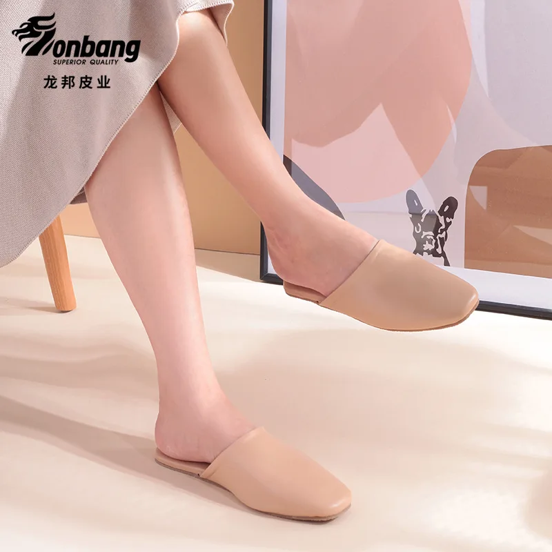 

2021 Women Mules Slipper High Quality Soft Leather Round Toe Slipper Slip On Outdoor Sandal Causal Flat Heel Slides