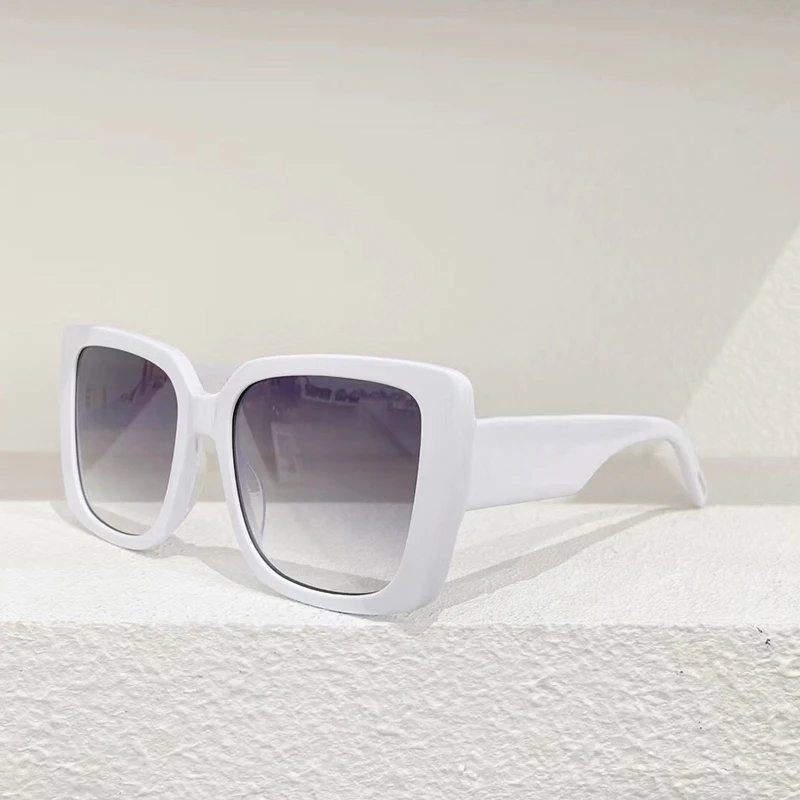 

New big square frame gradient color lens VE4452B women's sunglasses red frame fashion glasses