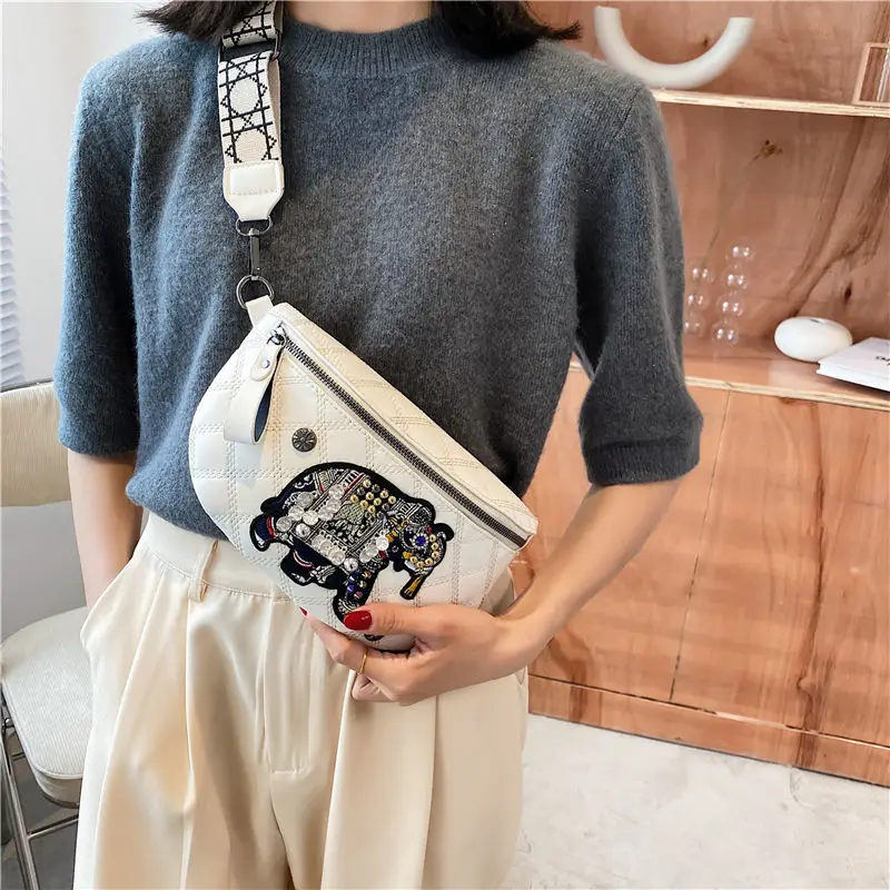 

New Woman Dumpling Bag Woman High-end Sense Elephant Embroidery Bag Fashion Chest Bag Niche Design Shoulder Messenger Bag
