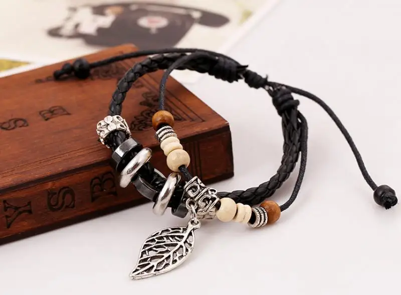 С многослойным покрытием в виде листика из кожи браслет винтажном стиле В