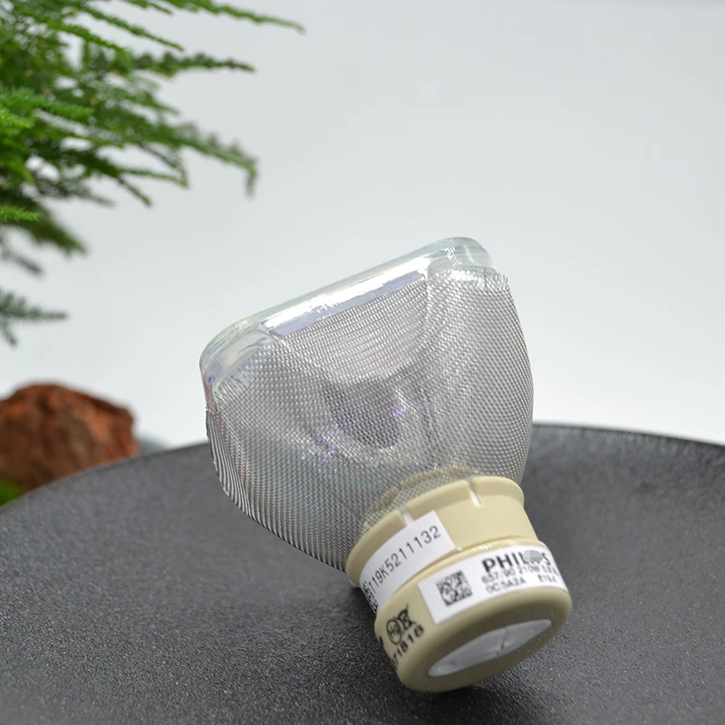 

Original Projector Lamp Bulb LMP-E212 for Sony VPL-EX226 VPL-EX225 VPL-EX222 VPL-EW345 VPL-EW295 UHP 215/140W manufacturer