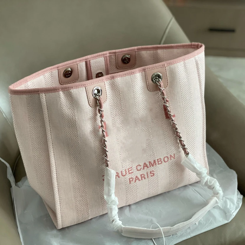 

2021 New Beach Vacation Tote Bag Luxury Designer Large Capacity Travel Bag Multicolor Chain Shoulder Bag Lady Handbag